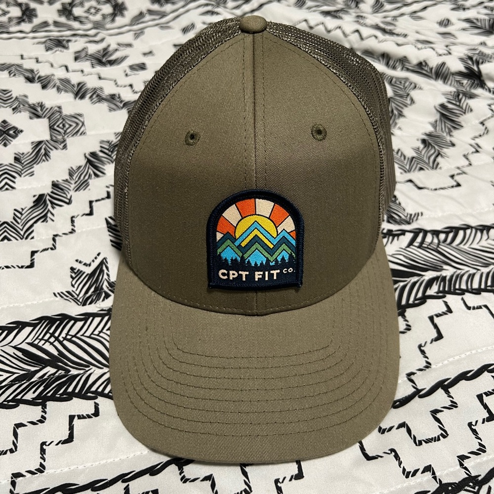 CPT fit trucker/snapback hat